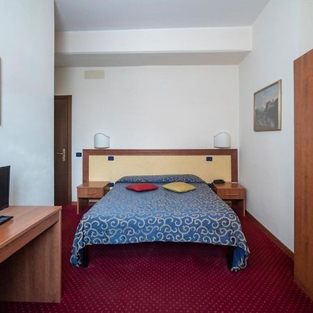 Hotel Italia & Lombardi Montefiascone Ngoại thất bức ảnh