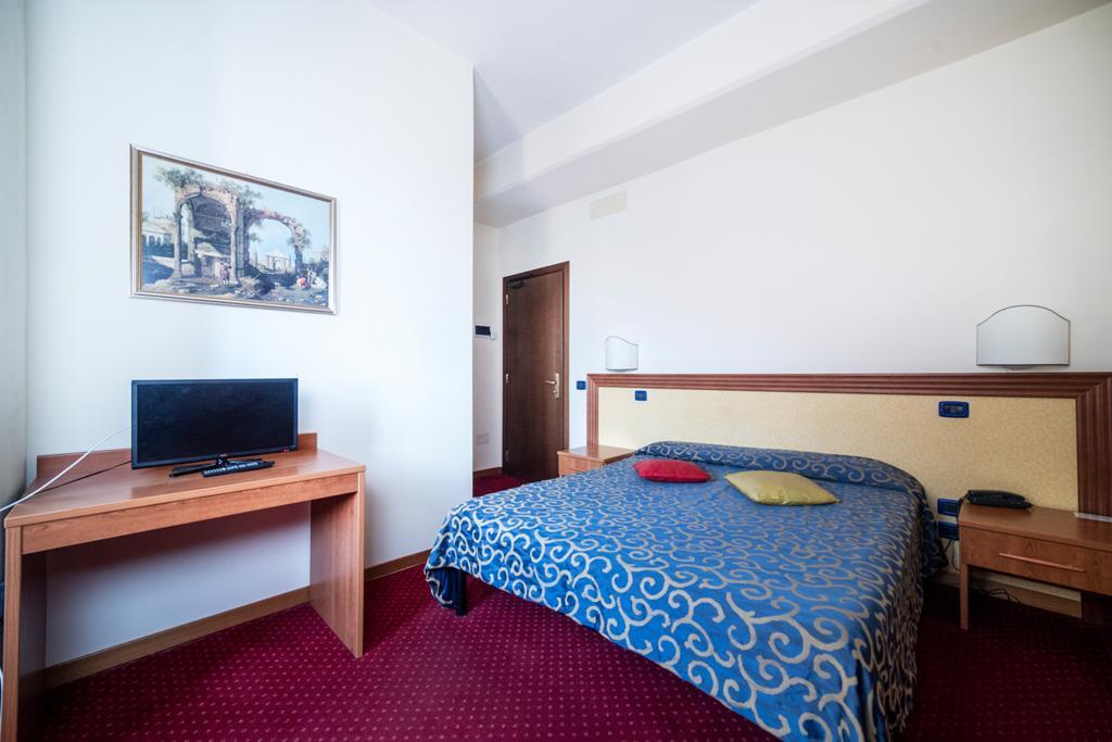 Hotel Italia & Lombardi Montefiascone Ngoại thất bức ảnh